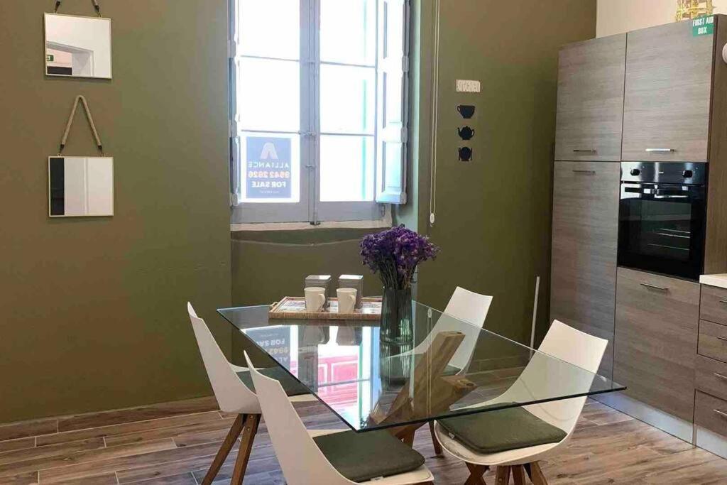 Sliema - 2 Mins From The Beach Apartment Bagian luar foto