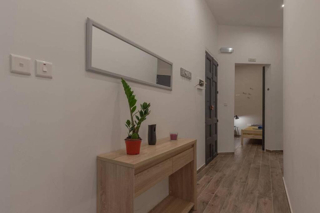 Sliema - 2 Mins From The Beach Apartment Bagian luar foto