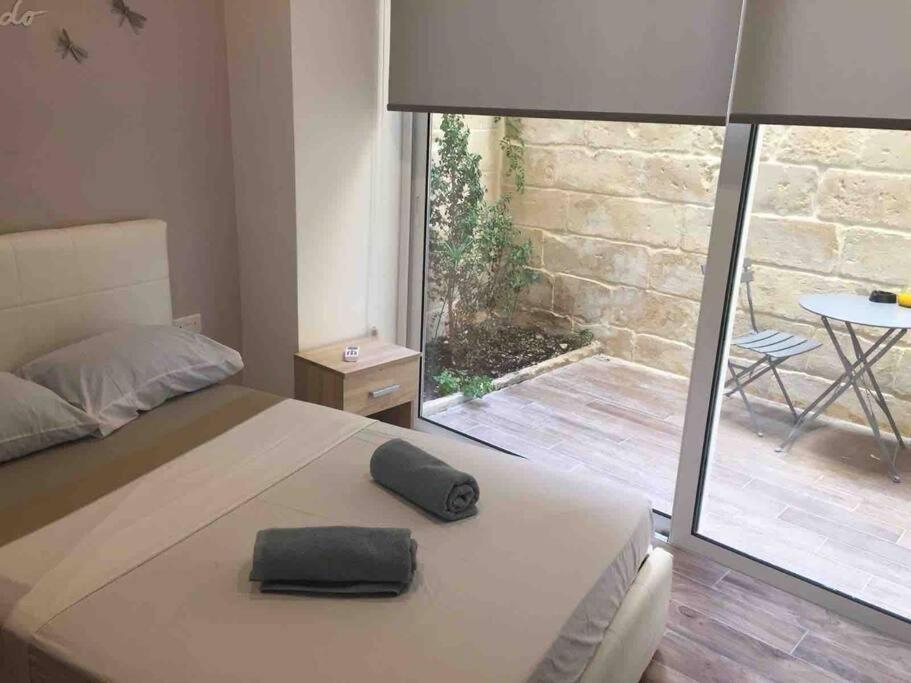 Sliema - 2 Mins From The Beach Apartment Bagian luar foto
